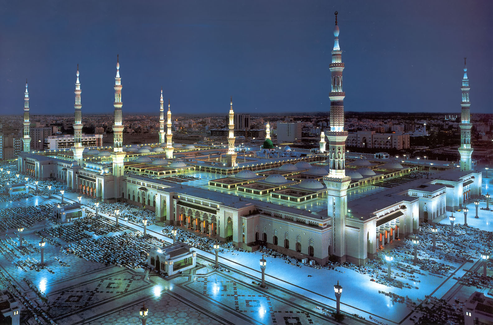 AlMasjid alNabawi – Mosque of the Prophet  East Iz East